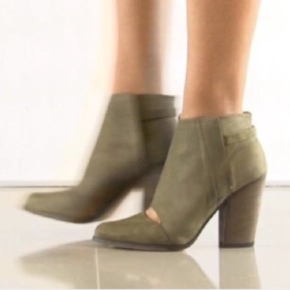 Joe's Jeans Avryl Cutout  Bootie Dark Olive Green Size 8 - Picture 9 of 9
